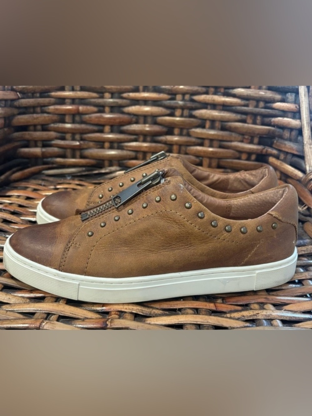 FRYE AND CO. Brown Leather Women's Sneakers in size 7.5